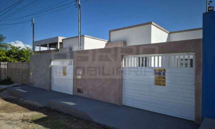 Casa à venda com 2/4 sendo 1 suíte na Barra dos Coqueiros