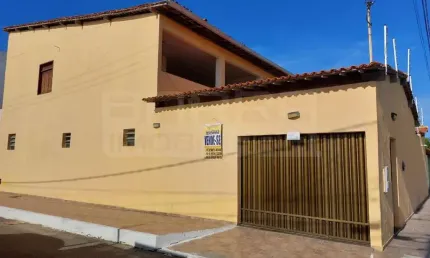 Casa à venda com 3/4 sendo 3 suítes na Barra dos Coqueiros
