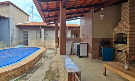 Casa com 3 quartos à venda na Sha Conjunto, 2, Setor Habitacional Arniqueira (Águas Claras), Brasília por R$ 450.000