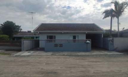 Casa para Venda em Joinville, Morro do Meio, 3 dormitórios, 2 banheiros, 3 vagas