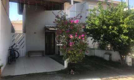 Casa em Condomínio à Venda no Centro de Itupeva-SP: 3 quartos, 1 suíte, 2 salas, 2 banheiros, 2 vagas, 127 m²!