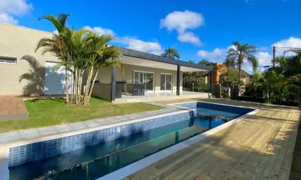 CASA TÉRREA CONDOMÍNIO SÃO JOAQUIM 4 SUÍTES COM PISCINA