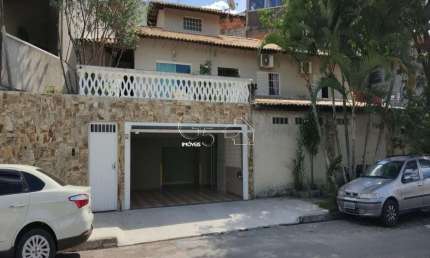 Vende-se casa com 3 dorms sendo 1 suite todos com ar condicionado na Cidade Jardim II - Jundiaí/SP