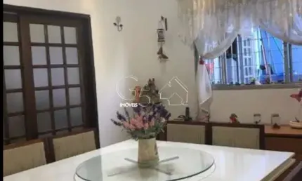 Casa térrea à venda com 3 dormitórios sendo um suíte sala, cozinha, 1 banheiro 2 vagas cobertas- jundiaí- sp