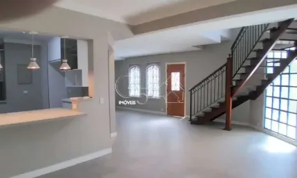 CASA VENDE-SE,  COM 4 DORM ,ENTRE AV NOVE DE JULHO E AV JUNDIAÍ, LOCALIZAÇÃO PREVILEGIADA.