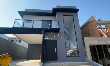 Casa de luxo em condomínio à venda em Jundiaí com 3 quartos e 4 vagas de garagem. Venha conhecer!