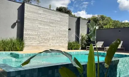 Imperdível Casa em Condomínio de Luxo em Jardim Novo Mundo, Jundiaí-SP: 4 Quartos, 4 Suítes, 3 Salas, 5 Banheiros, 4 Vagas, 377m²!