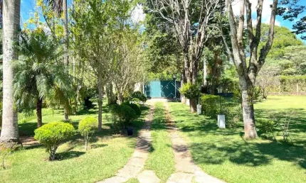 Chácara à venda em itupeva-sp, chácaras do guacuri: 3 quartos, 1 suíte, 2 salas, 3 banheiros, 4 vagas de garagem, 358,66m².