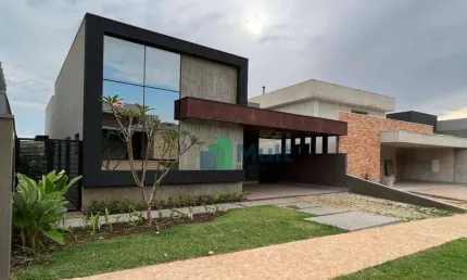 Linda casa térrea em condomínio fechado na zona sul