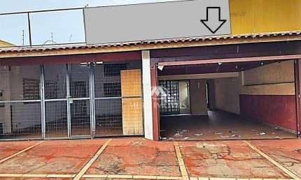 Imóvel Comercial em ótima localização na Av. Paris, 250m² de terreno e 229,32 de área útil.