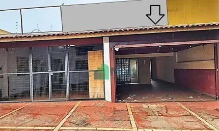 Imóvel comercial em ótima localização na av. paris, 250m² de terreno e 229,32 de área útil.