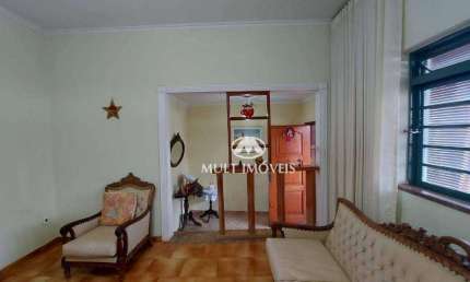 Casa térrea em excelente localização no Bairro Campos Elísios.
