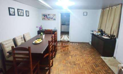 Sobrado localizado no Bairro Campos Elísios com 3 dormitórios.