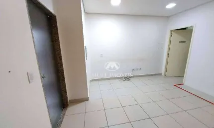 Sala Comercial no Centro Empresarial Jd. Botânico com 48m² de área útil.