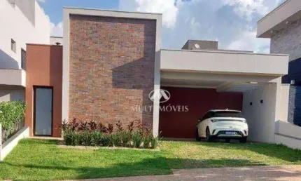 Casa térrea em condomínio com 151m² de área útil e  3 suítes, piscina e varanda gourmet.