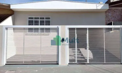 Linda casa reformada no jardim mosteiro com 250m² de terreno e 140m²  de construção.