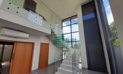Casa nova, são 3 suítes, completa e com a cara da sua família!!!!