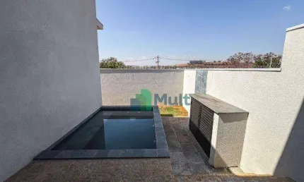 Casa Nova Térrea localizado no Cond. Terras de Santa Marta com terreno de 255,12m² e 137,27m² de área construída.