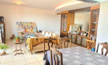 Apartamento Mobiliado ou Não em  excelente localização próximo à Av. Nove de Julho, Hospital São Lucas, Empório Mix com 200m² de área privativa.