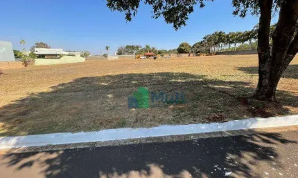 Terreno localizado no Cond. Bosque das Colinas ao lado do Royal Park com terreno de 855,87m².