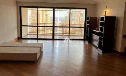 Apartamento em excelente localização com 240m² no Bairro Jd. Irajá com elevador privativo.