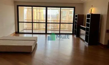 Apartamento em excelente localização com 240m² no Bairro Jd. Irajá com elevador privativo.