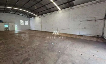 Galpão em excelente localização no Bairro Vila Elisa, próximo a Av. Mogiana e restaurante Tibursius, 340m² de terreno e 250m² de construção.