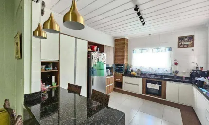 Casa Térrea em excelente localização na Cidade de Bonfim Paulista -SP com 200m² de terreno e 100m² de área construída.
