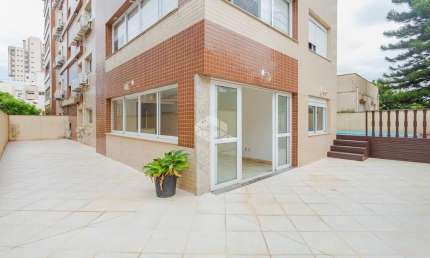 Desfrute do conforto e sofisticpação neste exclusivo apartamento Garden no coração de Petrópolis