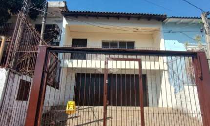 Casa com 139 m², 3 dorm, Vila Jardim - Porto Alegre