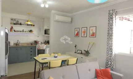 Casa térrea em condomínio fechado com 81 m² construídos, 2 dormitórios