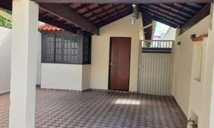 Casa em condomínio fechado com 2 quartos à venda na Rua Estados Unidos, --, Guaraú, Salto por R$ 425.000