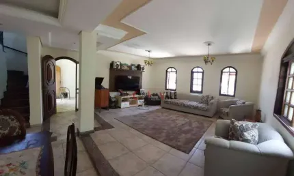 Sobrado com 3 dormitórios à venda, 200 m² por R$ 960.000,00 - Bosque dos Eucaliptos - São José dos Campos/SP