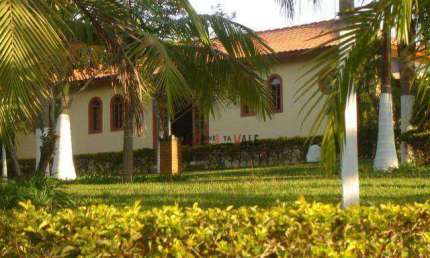 Chácara Alto Padrão com casa principal e casa de hóspedes à venda, 9339 m² por R$  - Veraneio Irajá - Jacareí/SP