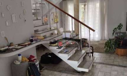 Sobrado com 4 dormitórios para alugar, 200 m² por R$ 5.900,00/mês - Bosque dos Eucaliptos - São José dos Campos/SP