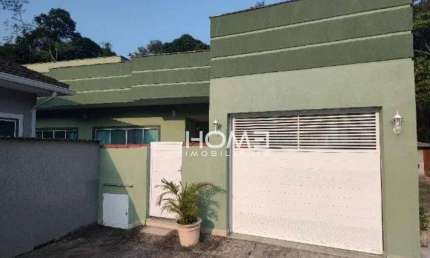 Linda Casa Linear em Condomínio Fechado – Vargem Grande