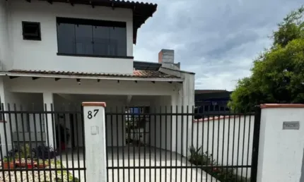 Casa com 2 quartos à venda no Bom Retiro, Joinville 