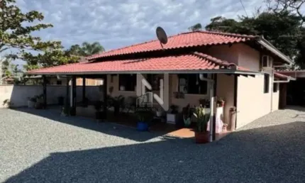 Casa com 2 quartos à venda na Praia do Ervino, São Francisco do Sul 