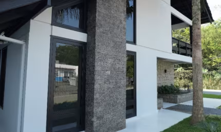 Casa com 4 quartos à venda no Floresta, Joinville 