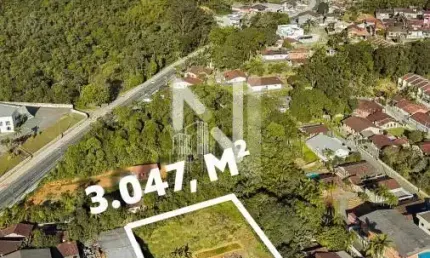 Amplo Terreno em Ótima Localização no Santa Catarina
