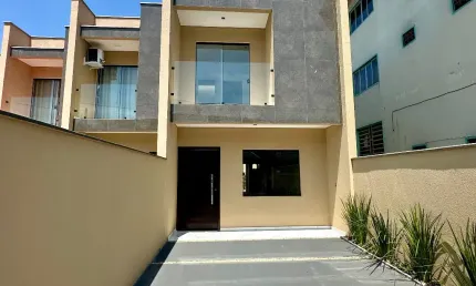 Casa com 3 quartos à venda no Adhemar Garcia, Joinville 