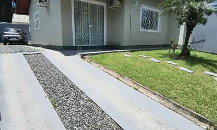 Casa pronta para morar e com chance de ampliação no joão costa