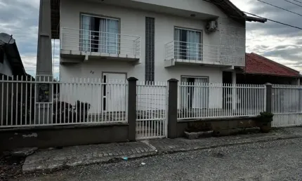 Casa com 3 quartos à venda na Vila Nova, Joinville 