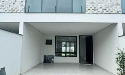 Casa com 3 quartos à venda no Saguaçu, Joinville 