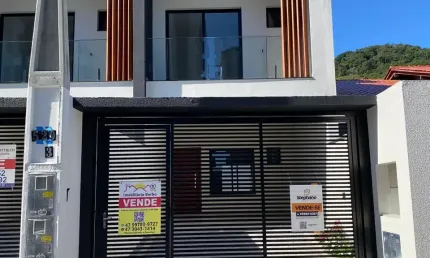 Casa com 3 quartos à venda no Saguaçu, Joinville 