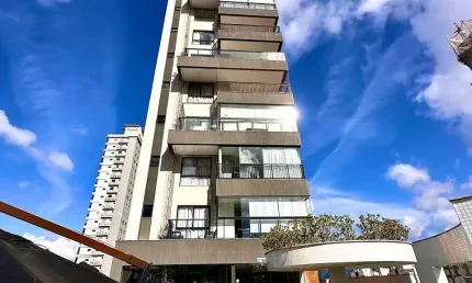 Moderno e sofisticado apartamento na praia em itapema