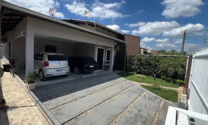 Casa com 3 quartos à venda na Vila Nova, Joinville 