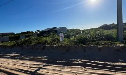Terreno à venda na Praia do Ervino, São Francisco do Sul 