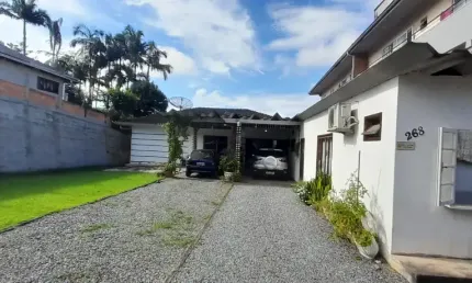 Casa com 3 quartos à venda no Nova Brasília, Joinville 