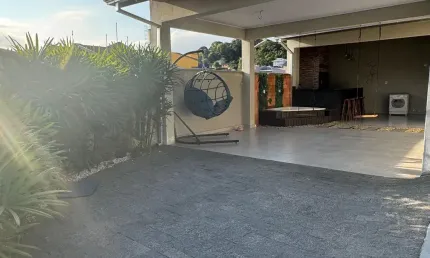 Lindo geminado em ótima localização no bairro parque guarani!